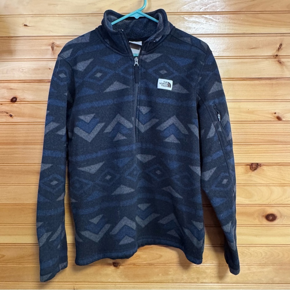 The North Face Men's Navy Blue and Gray Patterned 1/4 Zip-Up Pullover Medium